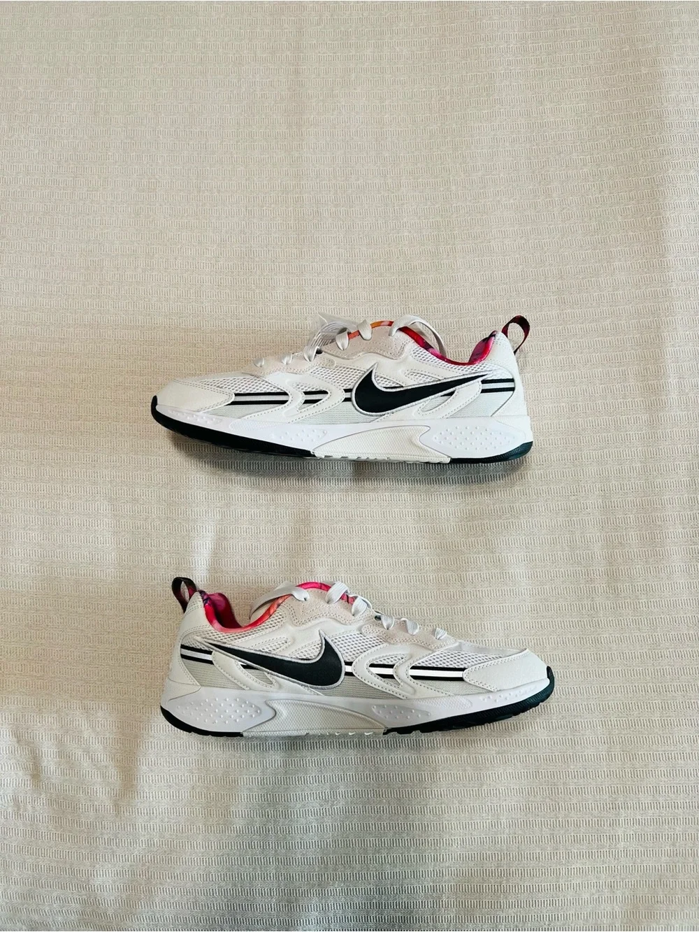 Nik X Futura Jam “Olympic”(Style Code: ⁠FZ8966-100⁠). Men 1/women 12..5